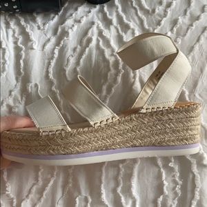 Dolce Vita Sandals